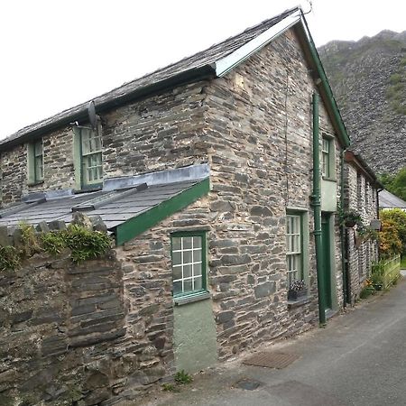 באלנאו פסטיניוג Ty Hen - Quirky Grade II Listed Cottage מראה חיצוני תמונה